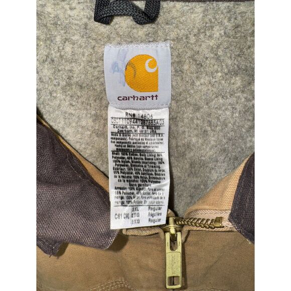 Carhartt Rn 14806 Loose Fit Firm Duck Insulated Traditional Jacket Sz 2XL - Picture 3 of 3
